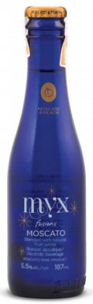 MYX Fusions - Moscato and Peach NV (750ml) (750ml)